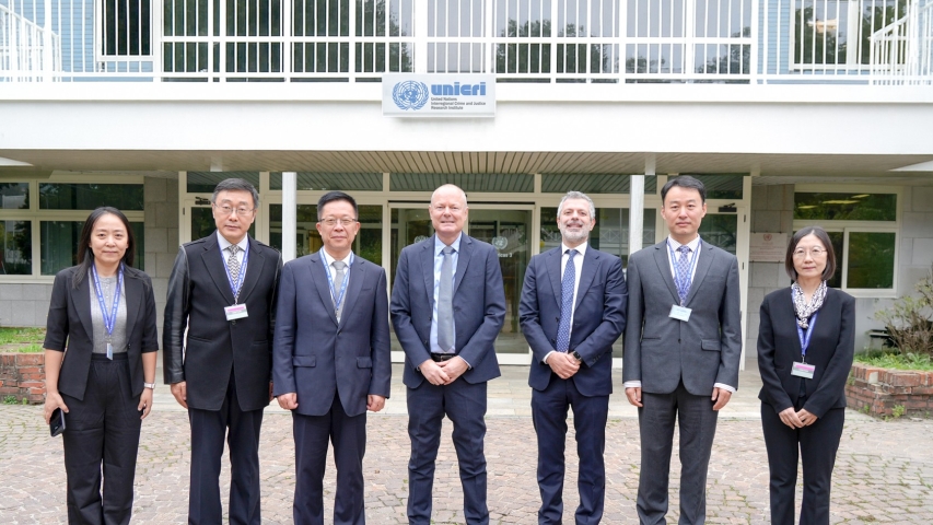 Shanghai University of Political Science and Law Visits UNICRI 