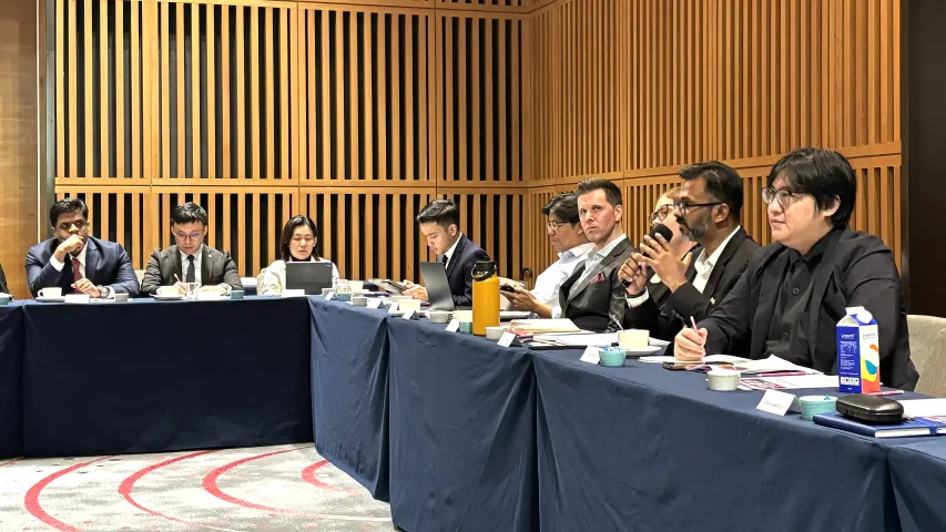 Thinking in Alternatives: Exploring New Approaches to Counter Terrorist Use of the Internet